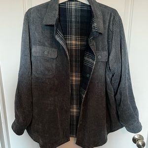 Reversible Corduroy/fleece shacket. XL